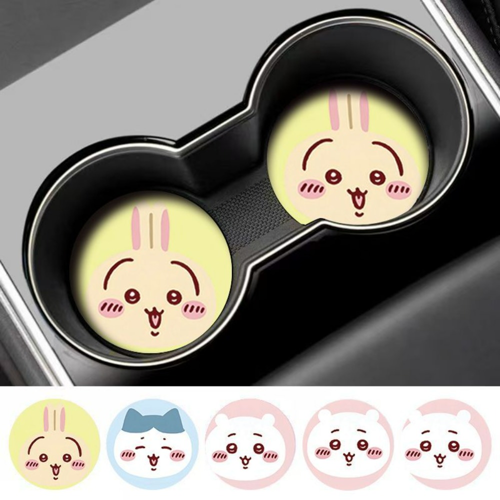 Car Accessories Japanese - 2個入り ちいかわ 車用滑り止めカップマット 可愛い漫画風車内カップパッド 耐久性のある車内装飾 実用的なカーアクセサリー